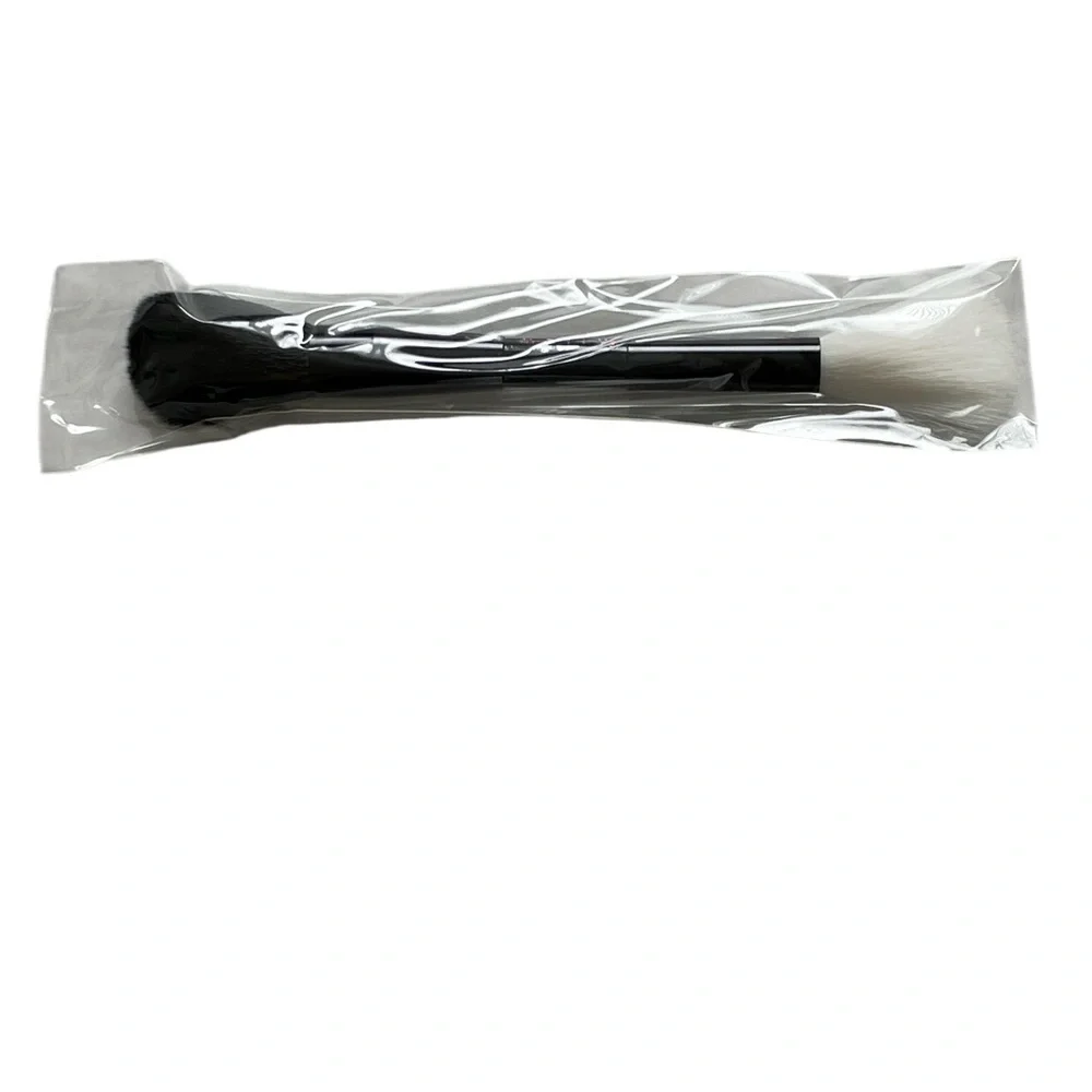 Mally Dual- Ended Highlighter Brush